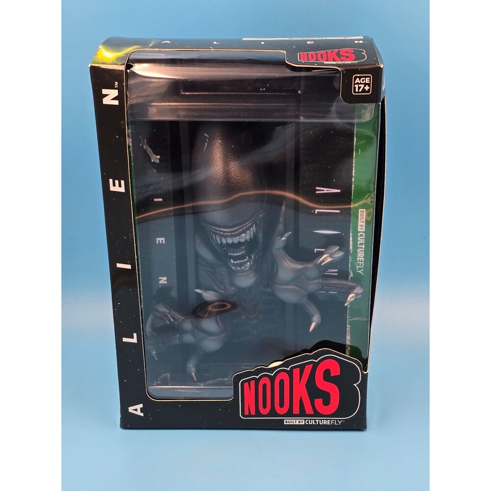 Alien Vinyl Nook Built By CultureFly Xenomorph Bookshelf Nooks NEW